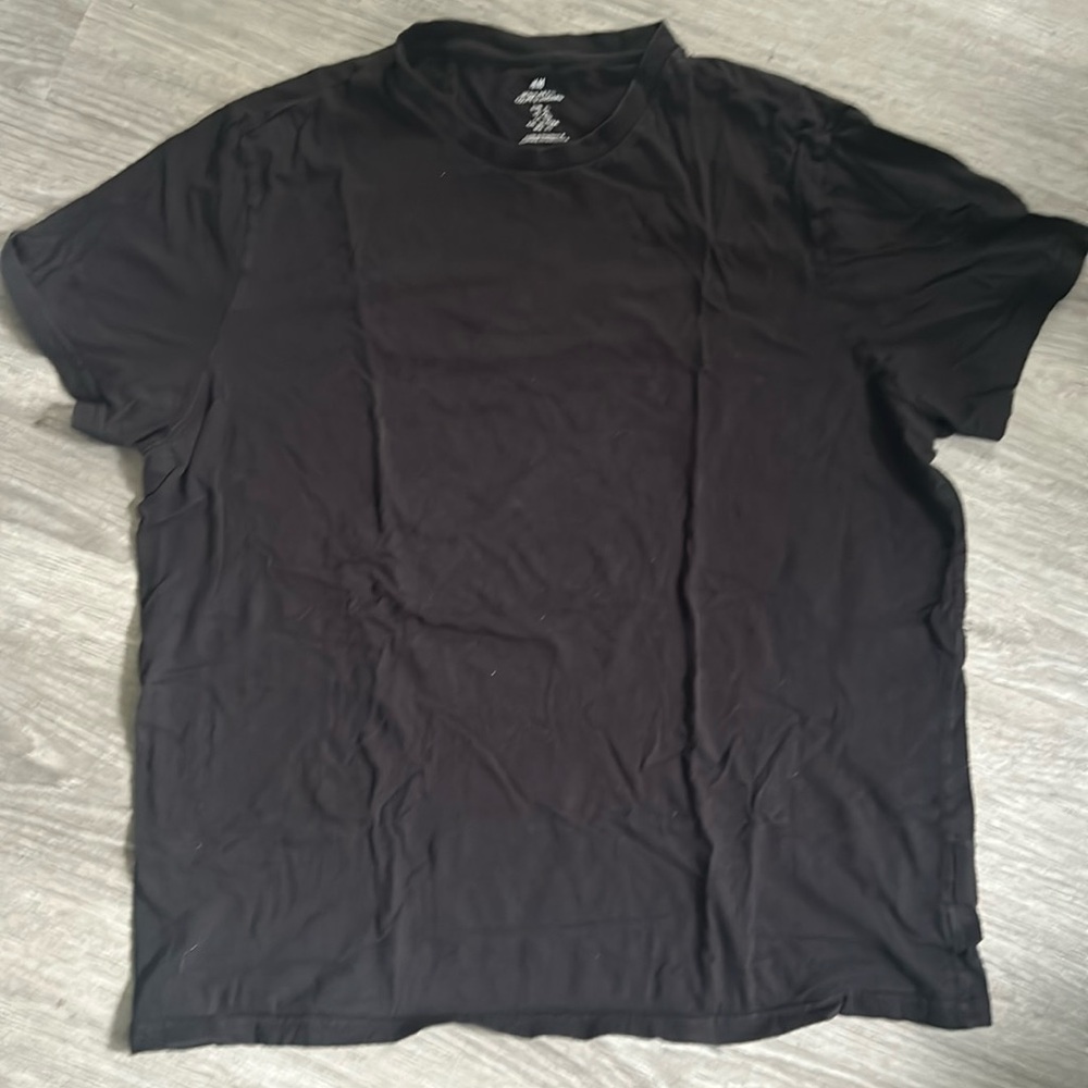 👕3/ $15👕 H&M Men’s Regular Fit Tee Shirt